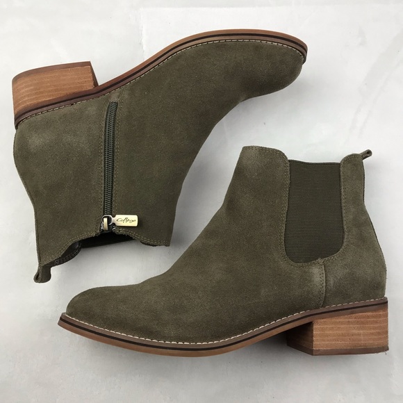 aqua college Shoes - 🆕 Aqua College Waterproof Booties -Olive